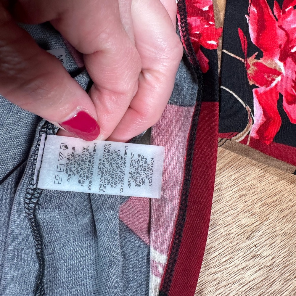 Calvin Klein Zip Front Top Women Medium Red Black Floral Patchwork M9JH6063 - Picture 8 of 9